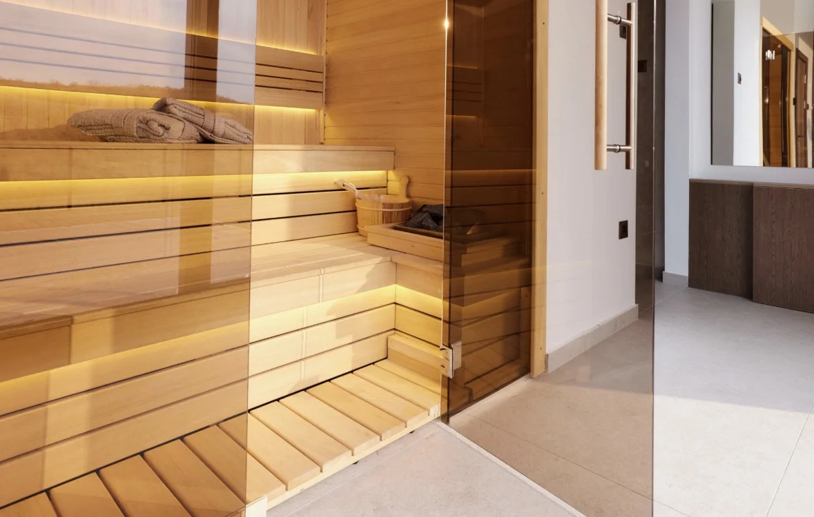 Tamamlanan ahşap sauna uygulaması